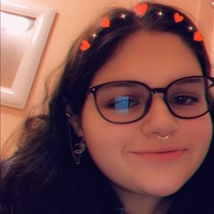 Meet your Posher, Lynzee